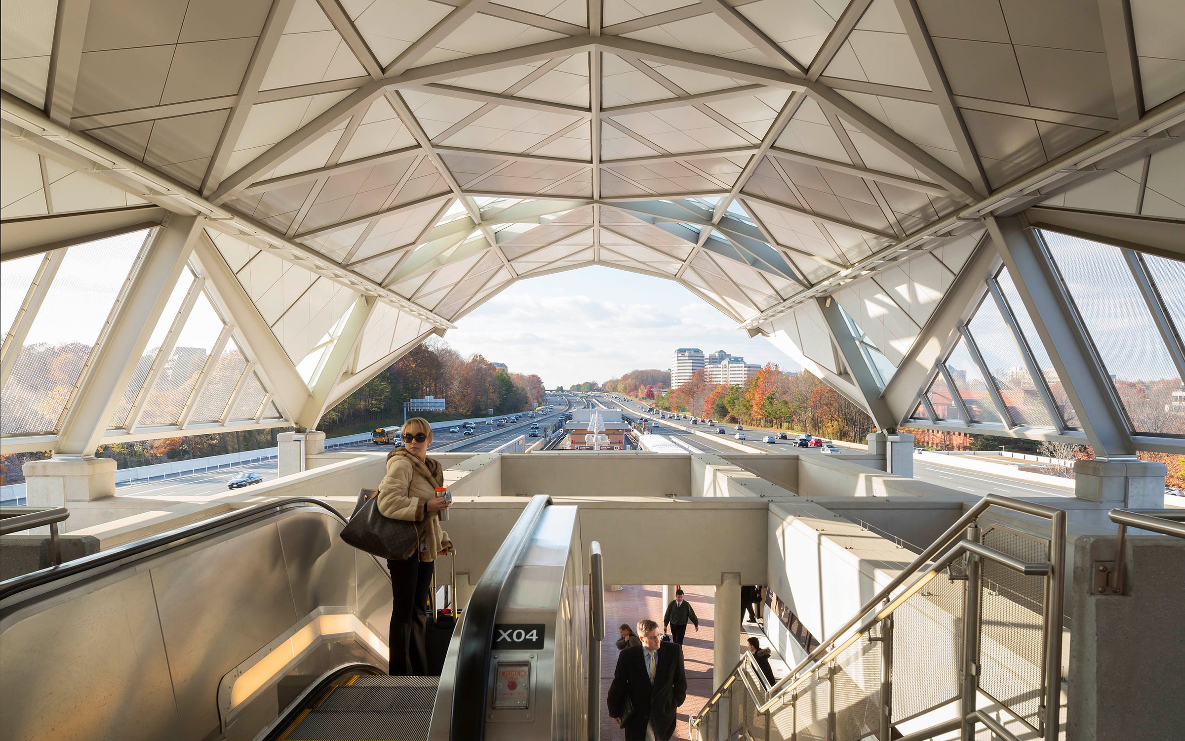 METRO Silver Line Extension escalator