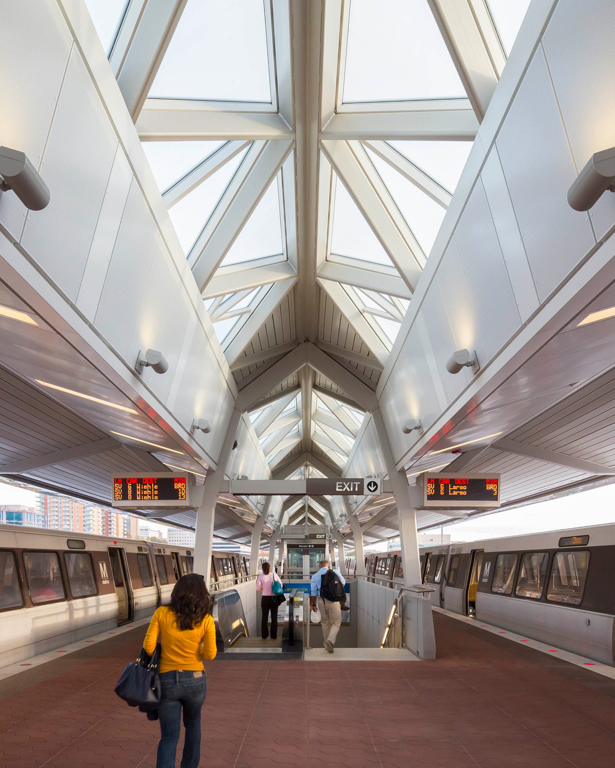 METRO Silver Line Extension platform