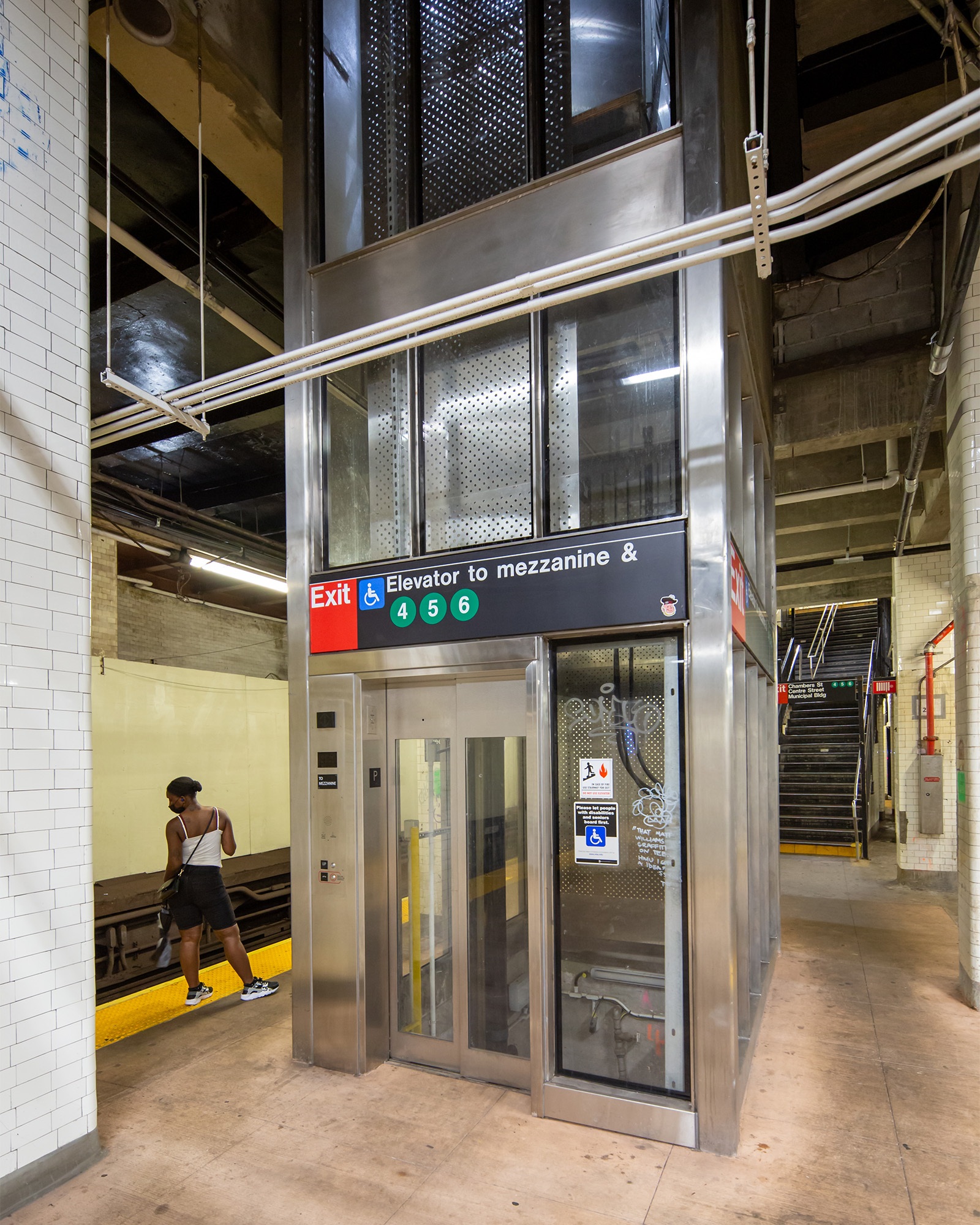 new elevator from the subway platform to mezzanine level