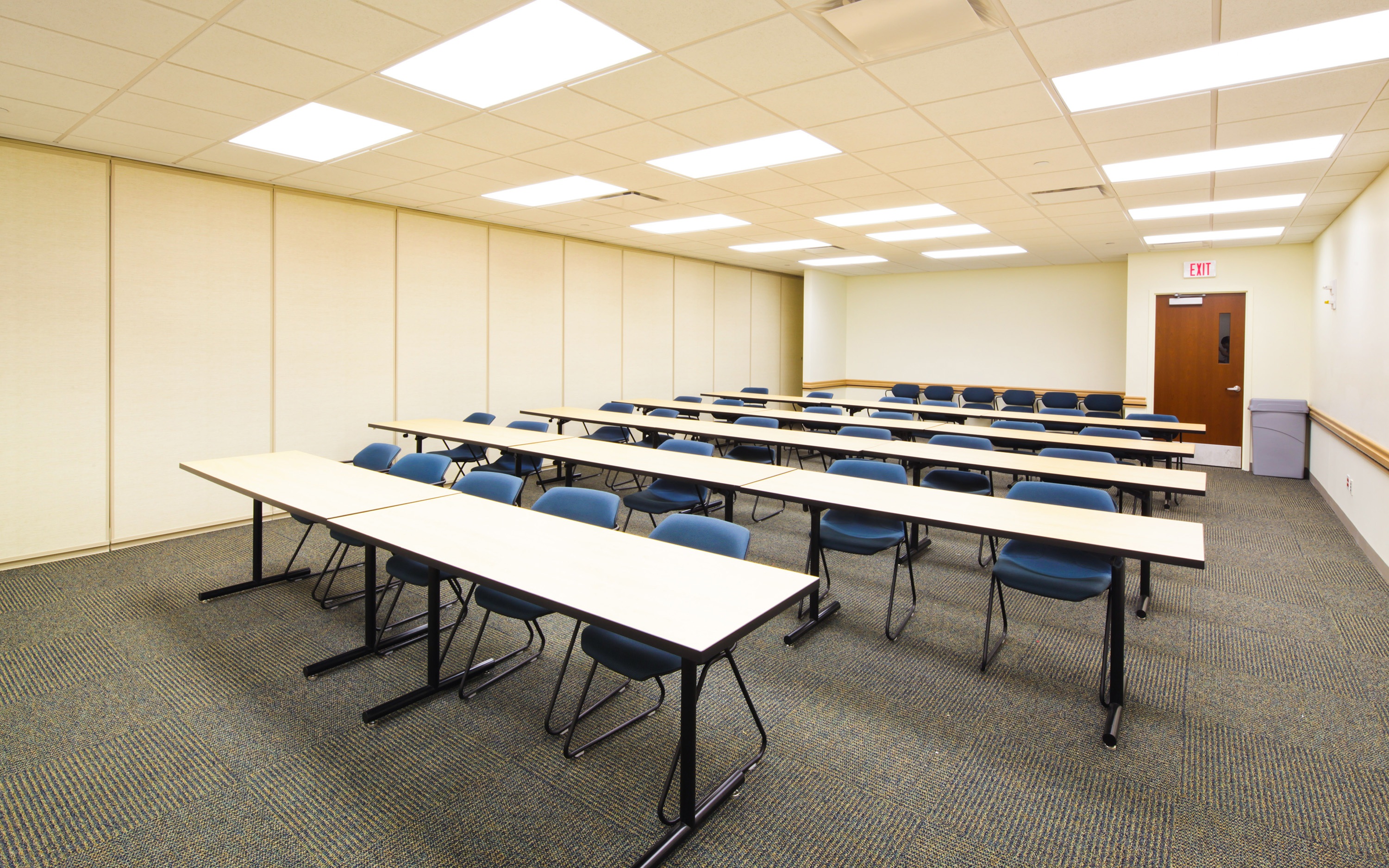Fort Hamilton Armed Forces Reserve Center classroom