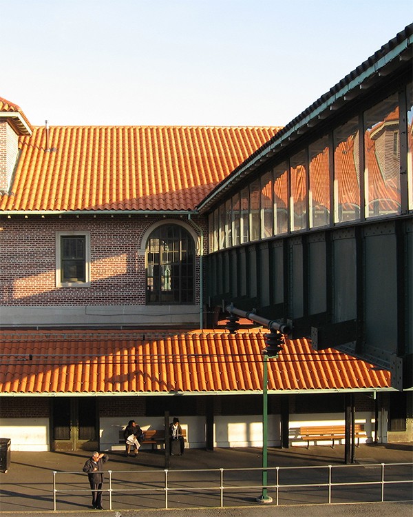perth amboy elevated walkway and station windows