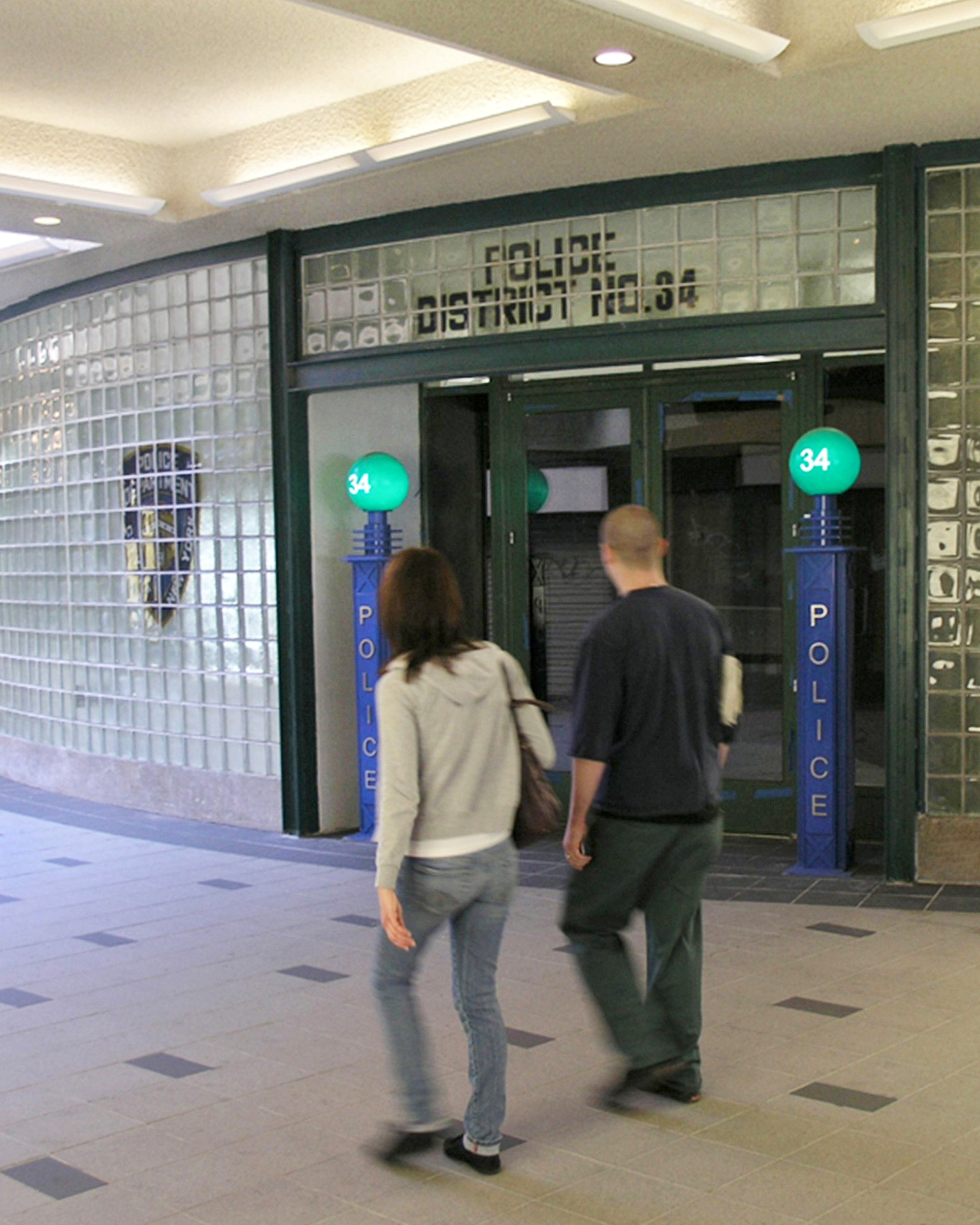 Stillwell Avenue Station police