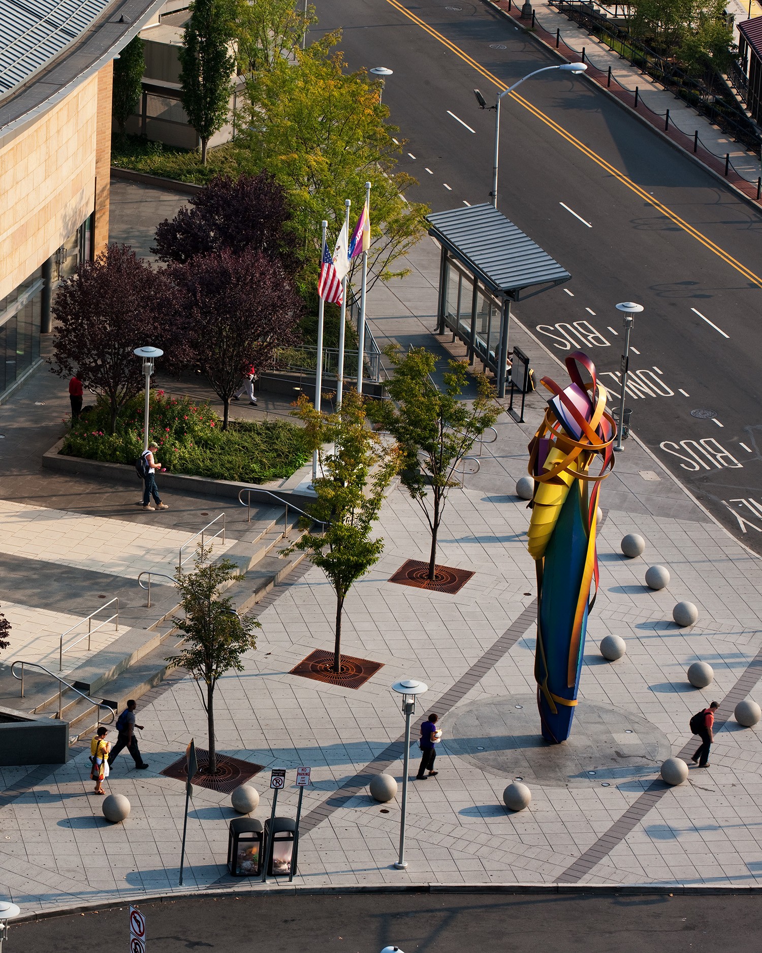 9844_80-10 Trenton Transit Center plaza and public art